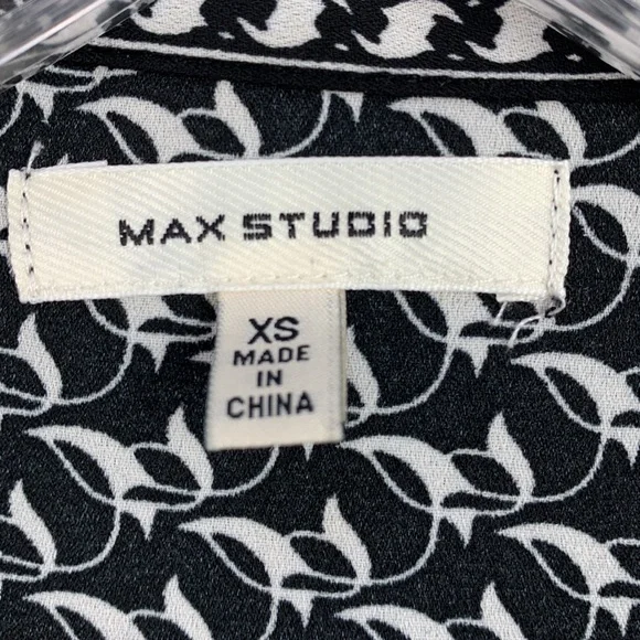 Max Studio Chic Black & White Tie Front Geometric Blouse - Picture 10 of 10
